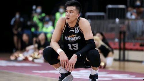 郭艾伦三节爆料了吗视频,揭秘篮球场上的那些不为人知的故事